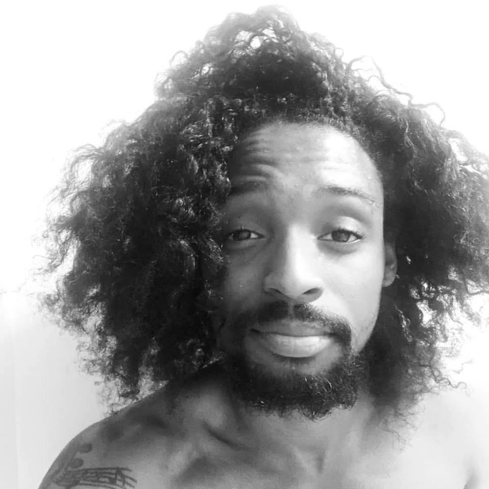 Meet your Posher, Kwoade